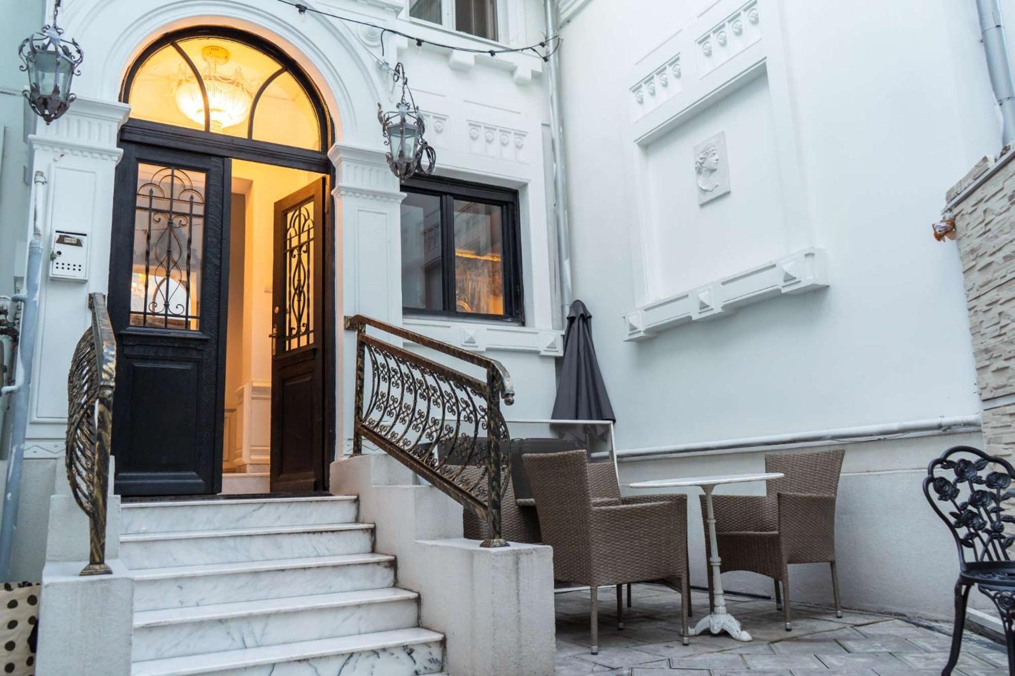 Conacul Coroanei Luxury Boutique Hotel Bukares Bagian luar foto