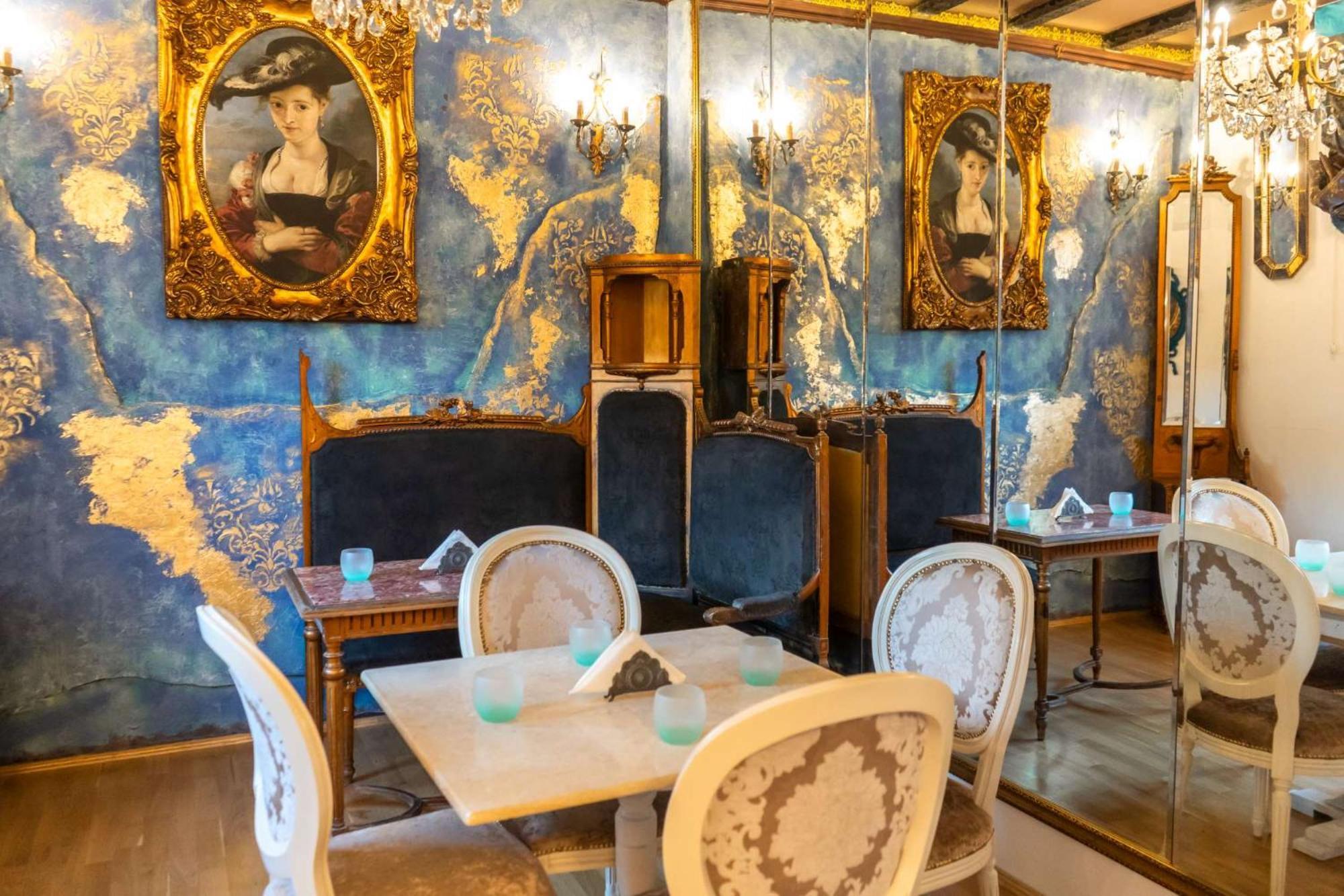 Conacul Coroanei Luxury Boutique Hotel Bukares Bagian luar foto