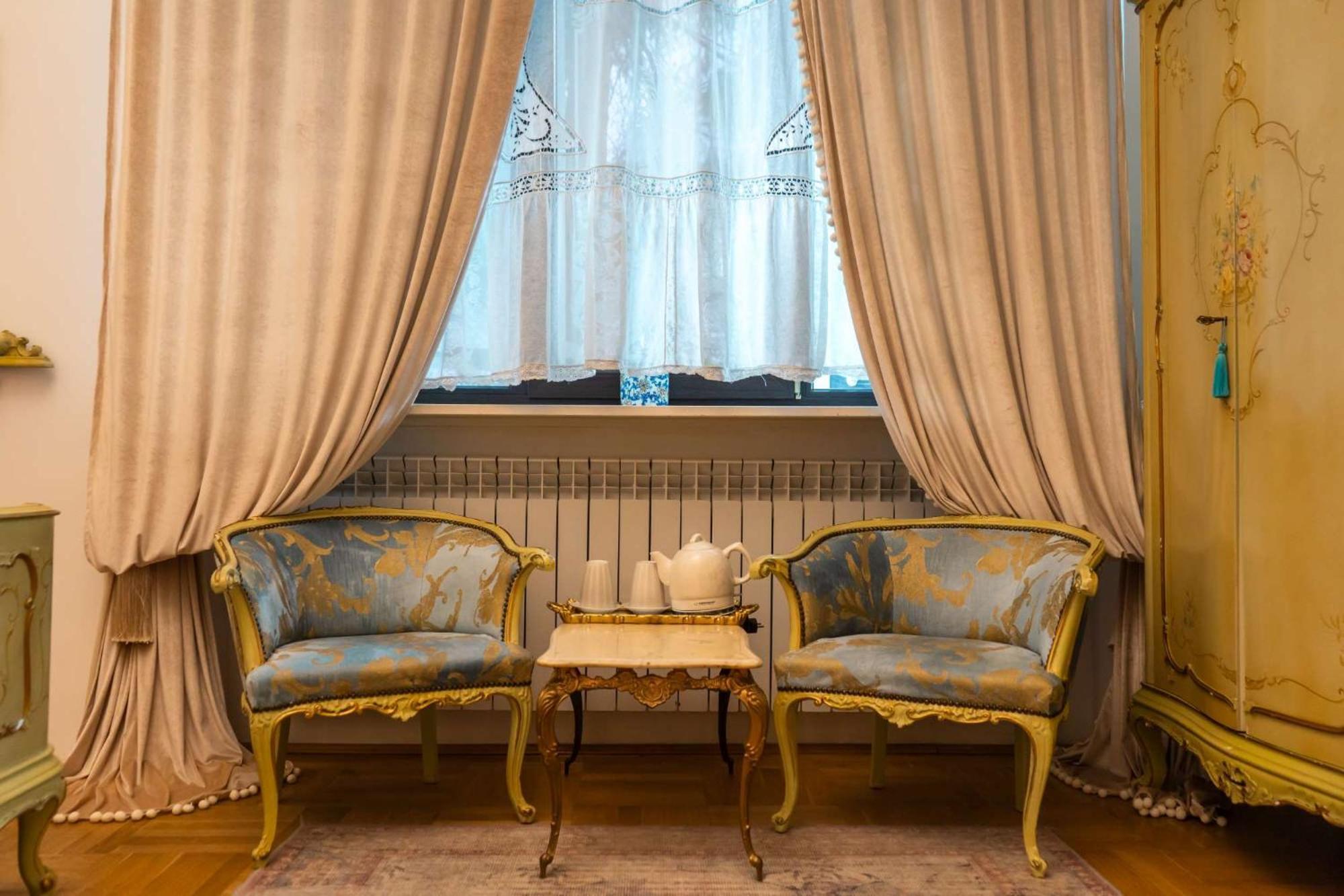 Conacul Coroanei Luxury Boutique Hotel Bukares Bagian luar foto