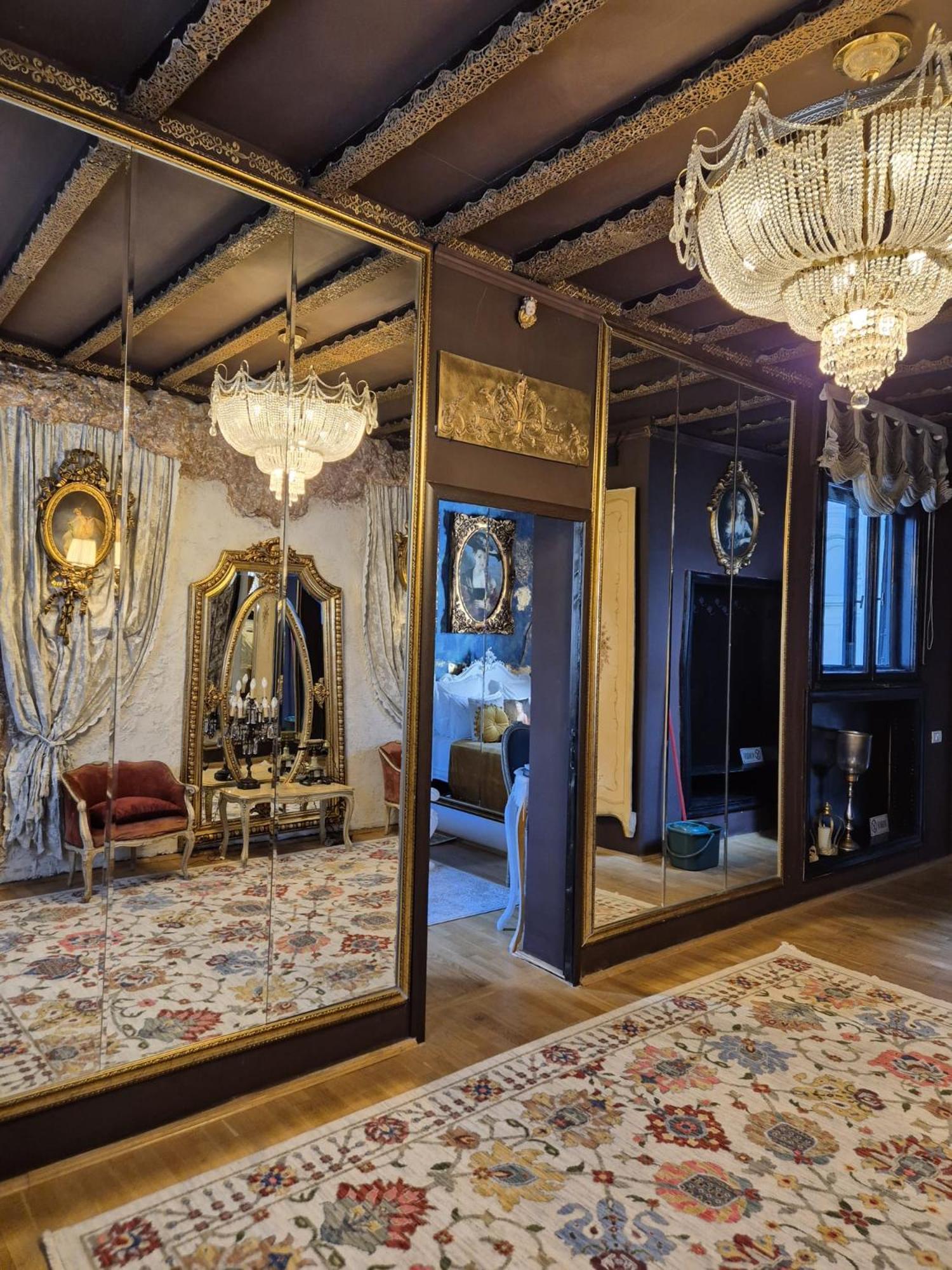 Conacul Coroanei Luxury Boutique Hotel Bukares Bagian luar foto